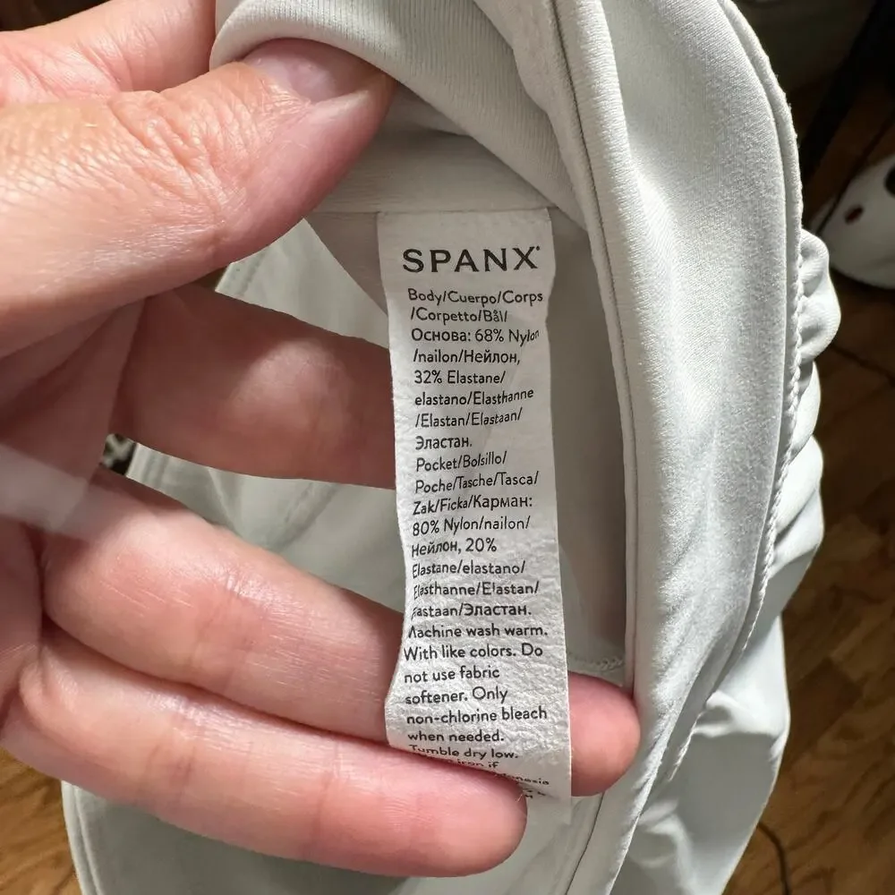 Spanx Booty Boost Skort Leggings S Gray Compression Activewear Tennis Golf Sport